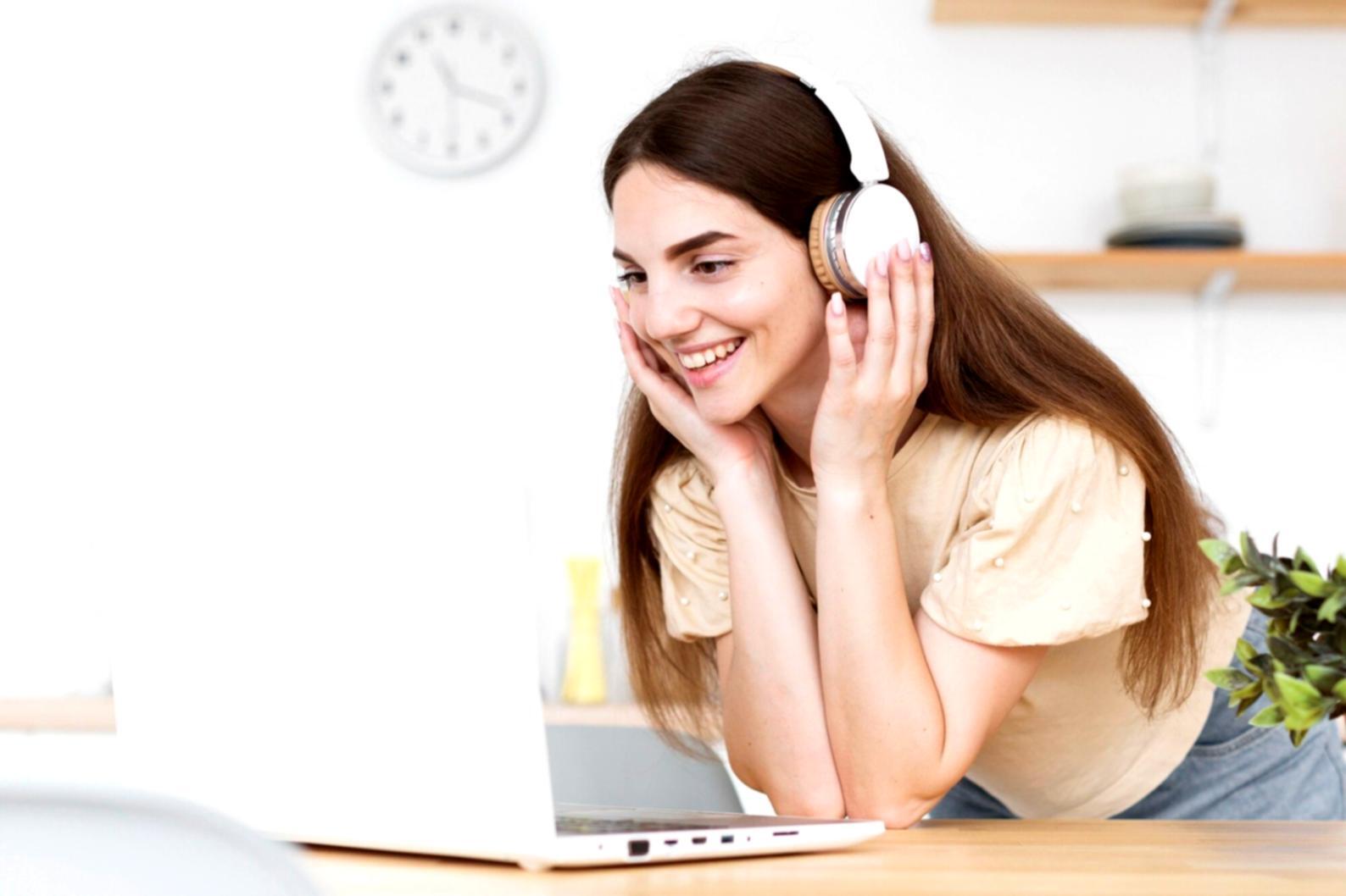 Equipo de silvaronqora trabajando en estrategias empresariales